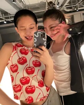 Jennie ' ga Jin Zhini sama lõike 2021 suvel uus trükitud lühike vest t-särk naissoost loodete ins crop top