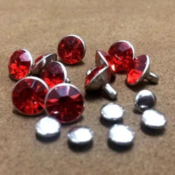 100 Seab 10mm Punane CZ+++ Rhinestone Kristallid Hõbedased Needid Nailhead Laigud Naastud DIY Sobib Kotid, Kingad, Vööd, Tasuta Shipping
