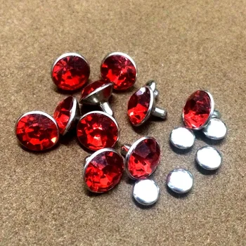 100 Seab 10mm Punane CZ+++ Rhinestone Kristallid Hõbedased Needid Nailhead Laigud Naastud DIY Sobib Kotid, Kingad, Vööd, Tasuta Shipping