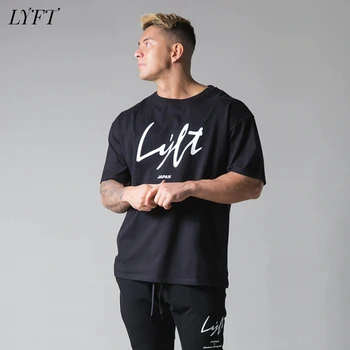 LYFT uus tervisespordi lühikeste varrukatega meeste ümber kaela pool varrukatega T-särk tops hip-hop riided korea vabaaja lühikesed varrukad
