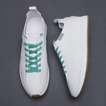 Väikesed valged kingad meeste nahast 2021 uus mood kingad meeste vabaaja jalatsid Korea sport juhatuse kingad mood meeste nahast kingad