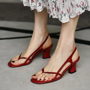 2021 Kõrge kontsaga Sandaalid Naine Suvel Uus Õhuke Rihm Kombinatsioon Kahe-kanda Square Varba Stiletto Seksikas Naiste Sandaalid Rooma Sandaalid