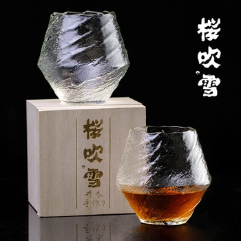 Klaasist kruus lume klaasist kruus kasti Jaapani loominguline klaas Edo klaasi viski klaas alkohol niši lihtne klaas vett, klaas nišš