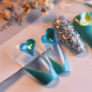3D Küünte Aurora Armastus Südames Kive Läikiv Kristall Teemant Ehted Nail Art Kaunistused Detonatsiooni Maniküür Vahend 5tk