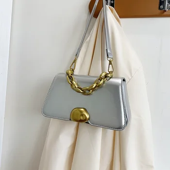 Daamid Kott lakknahast Messenger Bag moedisain Naiste Suure Mahutavusega Käekotid 2021 Femalebags Metallist kaunistused