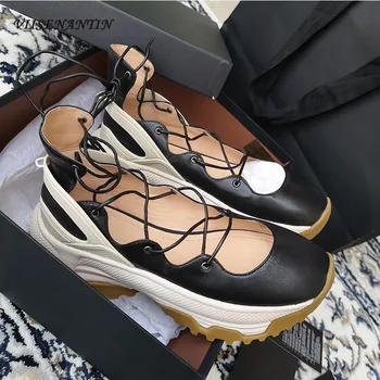 2021 kevadel ja suvel uus catwalk ühe kingad naiste nahast pits-up õõnes paks-baseeruv mugav issi sandaalid