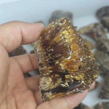 200-400g Looduslik kollane kollane kaltsiit raw kivi kristall pärl kogumine töötlemata rock maavarade näidiseid healing home decor