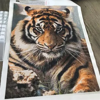 5D DIY Diamond Värvimine Tiger Täis Square Diamond Tikandid Loomade Rhinestone Pilti Mosaiik Müük Home Decor Kingitus