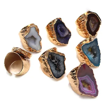 Naiste Värv Töötlemata Kivi Druzy Ring Crystal Kvarts Geode Avatud Korrigeeritud Auk Disain Kullaga Inkrusteeritud Unikaalne
