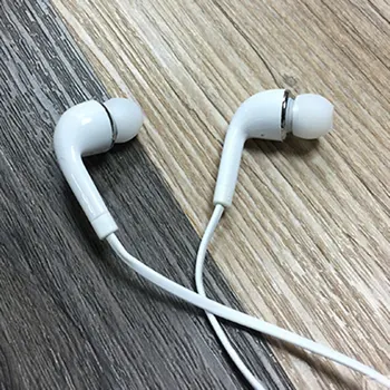 S4 Juhtmega Stereo Kõrvaklapid Muusika Peakomplekt In-Ear Kõrvaklapid Mikrofoniga Kõrvatropid Earbuds Telefoni Arvuti MP3